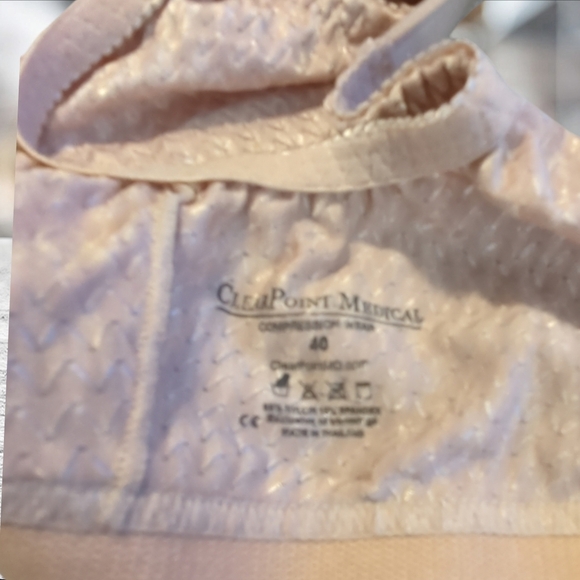 Clearpoint medical compression wear bra size 40 - Picture 8 of 11